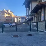Melania In Complex Royal Towers Bansko