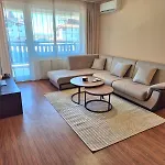 Apartment Melania In Complex Royal Towers