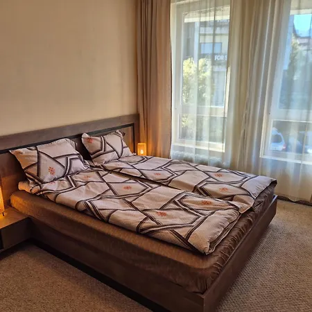 Melania In Complex Royal Towers * Bansko