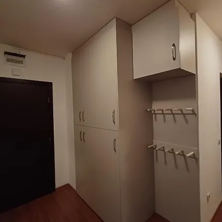 Апартамент Melania In Complex Royal Towers